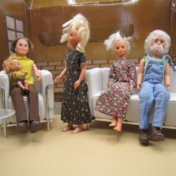 Mattel Vintage Sunshine Family Dolls (set of 5) - Picture 6 of 6